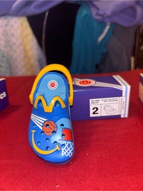 McDonald's Blue Basketball Clog Keychain- Free Throw Crocs Toy
